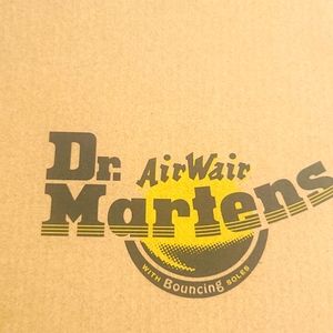 Dr Martens size 9 black combat boot